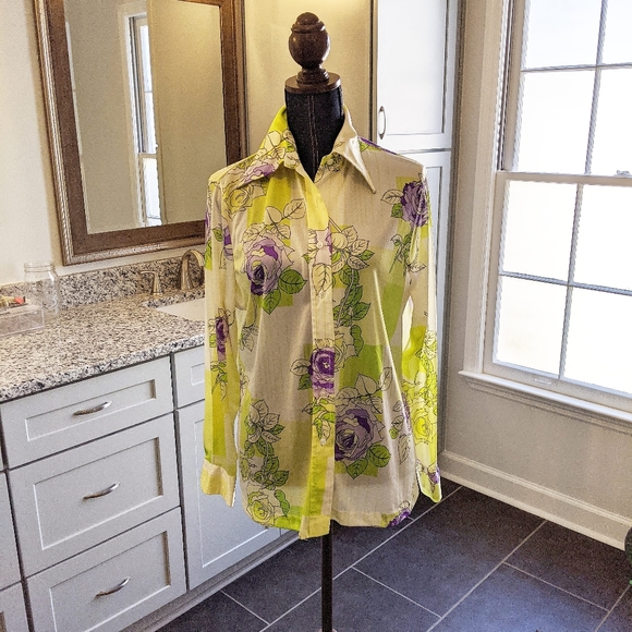 Vintage floral button up shirt - Picture 1 of 4